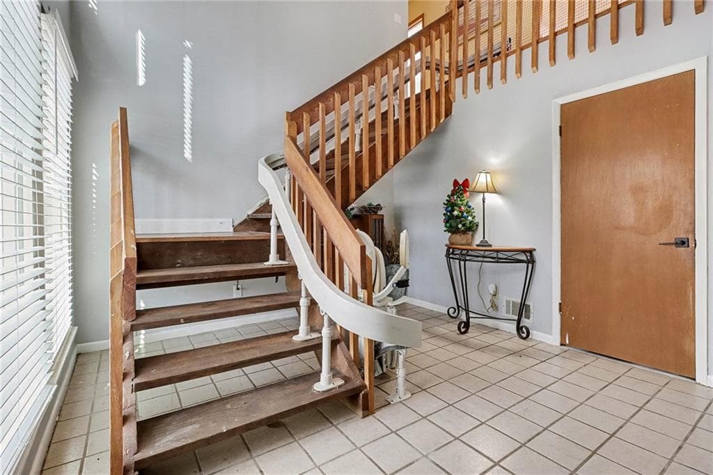 3 bedroom, 2 bathroom, 1,834 sq ft single family residence for sale at 134 Hidden Valley Road, Fayetteville, GA 30214 — photo 6