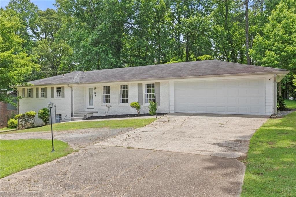 3 bedroom, 3 bathroom, 3,196 sq ft single family residence sold at 6181 Shallow Wood Lane, Douglasville, GA 30135