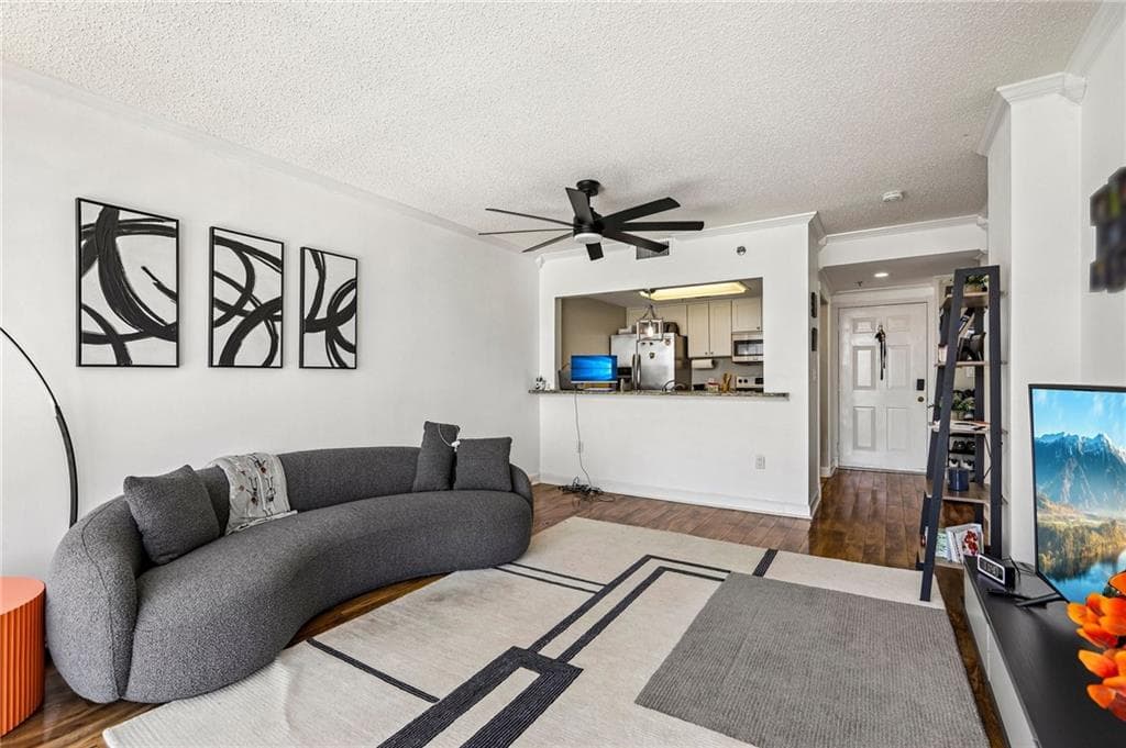 1 bedroom, 1 bathroom, 645 sq ft condominium for sale at 1280 W Peachtree Street 2504, Atlanta, GA 30309 — photo 7