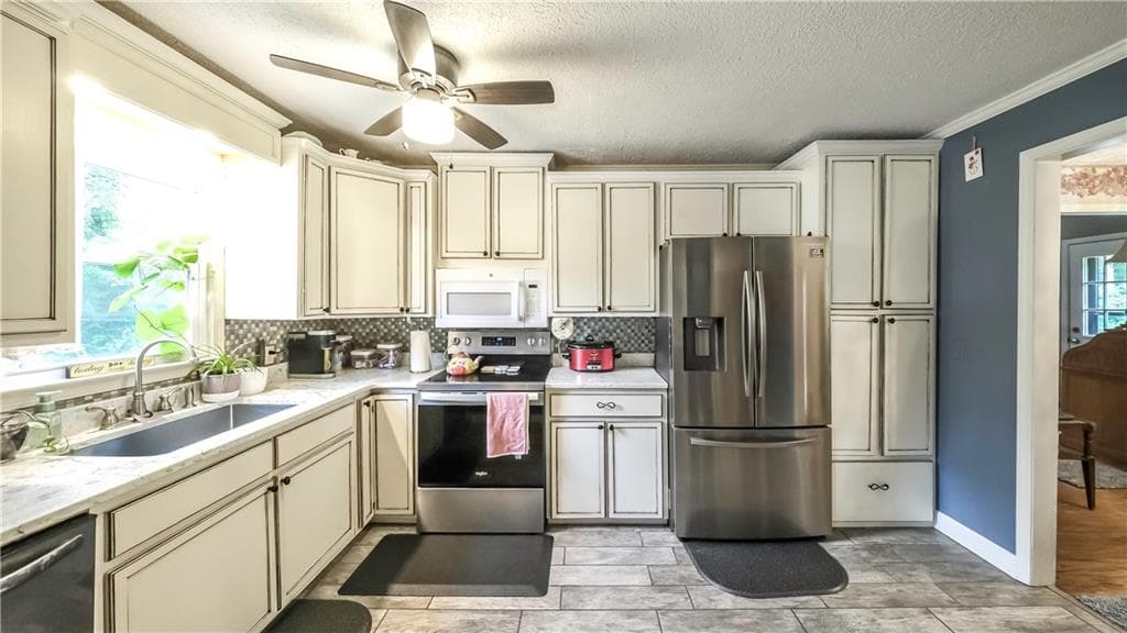 3 bedroom, 2 bathroom, 1,896 sq ft single family residence for sale at 9 Acorn Trail, Bremen, GA 30110 — photo 7