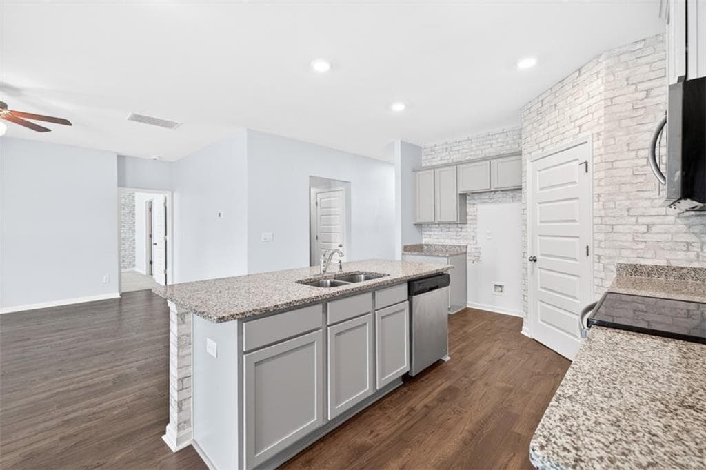 5 bedroom, 4 bathroom, 2,945 sq ft single family residence for sale at 188 Canyon Ferry Way, Hoschton, GA 30548 — photo 10