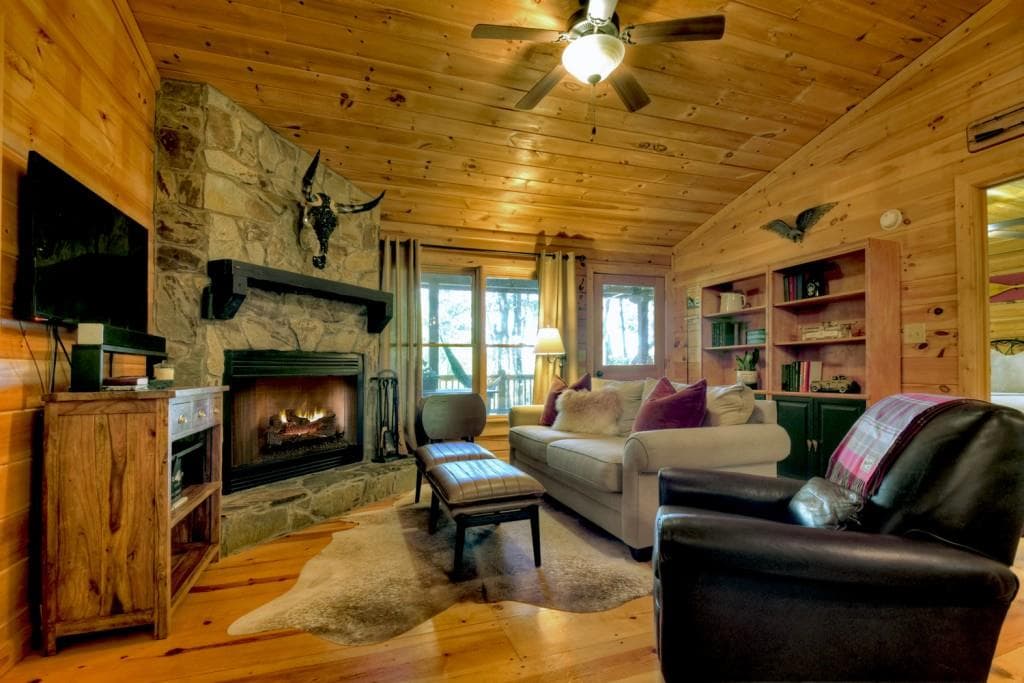 3 bedroom, 2 bathroom, 1,116 sq ft single family residence for sale at 9 Joanna Court, Cherry Log, GA 30513 — photo 4