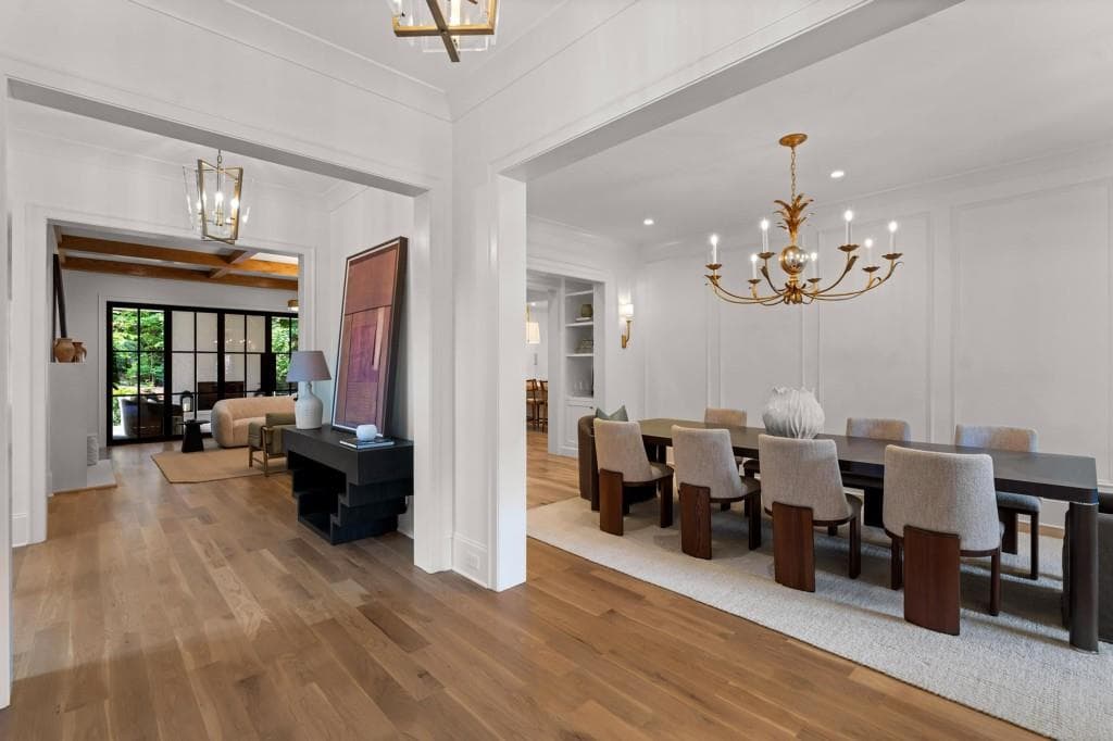 6 bedroom, 8 bathroom, 7,000 sq ft single family residence under contract at 610 River Chase Ridge, Sandy Springs, GA 30328 — photo 5
