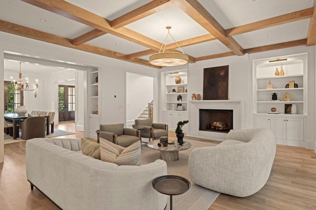 6 bedroom, 8 bathroom, 7,000 sq ft single family residence under contract at 610 River Chase Ridge, Sandy Springs, GA 30328 — photo 9