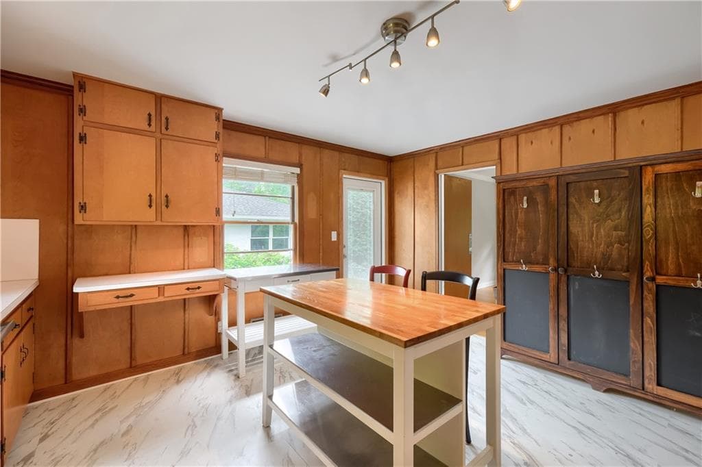 3 bedroom, 2 bathroom single family residence for sale at 2538 Birchwood Drive, Atlanta, GA 30305 — photo 9
