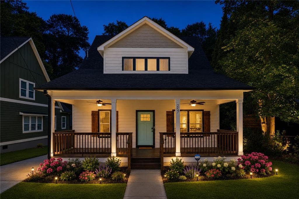 4 bedroom, 4 bathroom, 2,322 sq ft single family residence for sale at 257 Birch Street, Atlanta, GA 30354 — photo 2