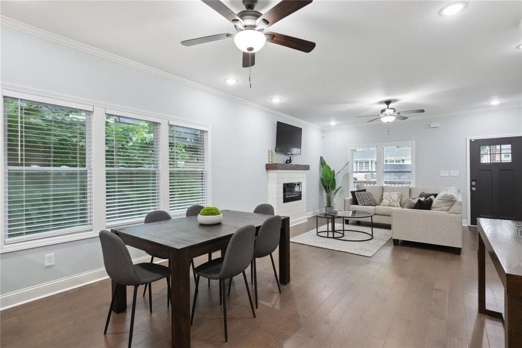 4 bedroom, 4 bathroom, 2,322 sq ft single family residence for sale at 257 Birch Street, Atlanta, GA 30354 — photo 4