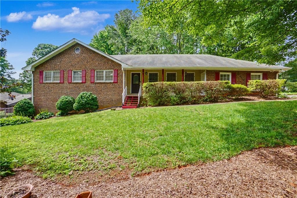391 Beaumont Drive, Stone Mountain, GA 30087 — most recent listing photo