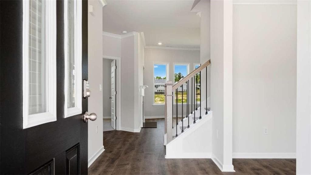 5 bedroom, 4 bathroom, 3,034 sq ft single family residence for sale at 498 Beachview Road, Hampton, GA 30228 — photo 2