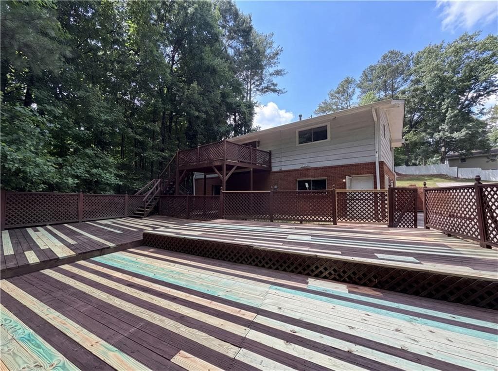 3 bedroom, 3 bathroom, 1,950 sq ft single family residence under contract at 3630 Creekview Circle, College Park, GA 30349 — photo 5