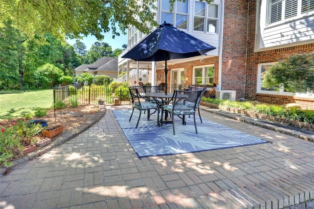 5 bedroom, 4 bathroom, 5,401 sq ft single family residence under contract at 7157 S Dearing Street, Covington, GA 30014 — photo 6