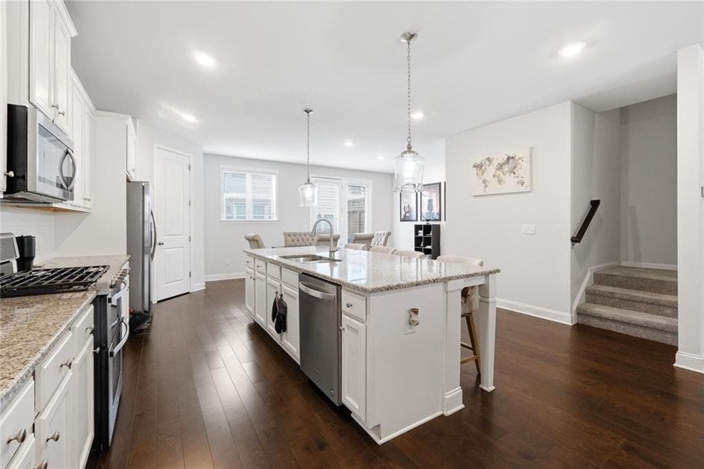 3 bedroom, 4 bathroom, 2,691 sq ft townhouse for sale at 2375 Tarben Drive, Snellville, GA 30078 — photo 4