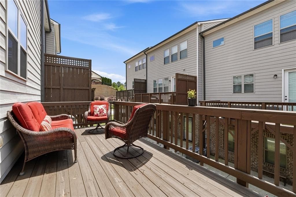 3 bedroom, 4 bathroom, 2,691 sq ft townhouse for sale at 2375 Tarben Drive, Snellville, GA 30078 — photo 10