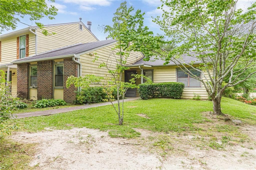 122 Sandalwood Circle