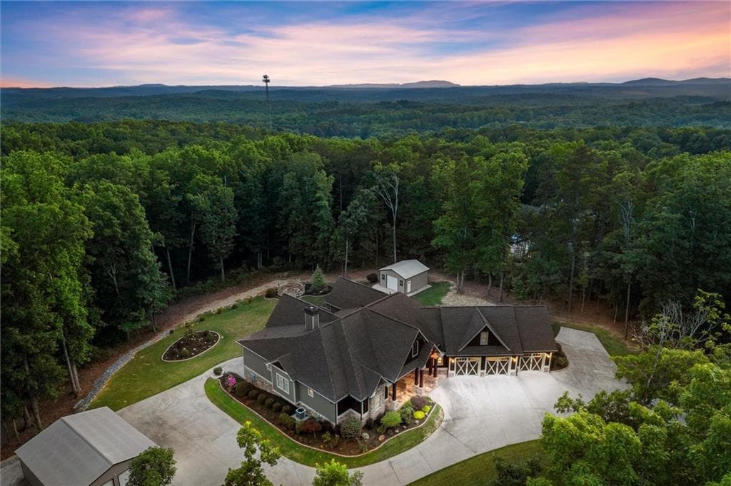 6 bedroom, 5 bathroom, 5,987 sq ft single family residence under contract at 32 Bessie Lane, Jasper, GA 30143 — photo 2