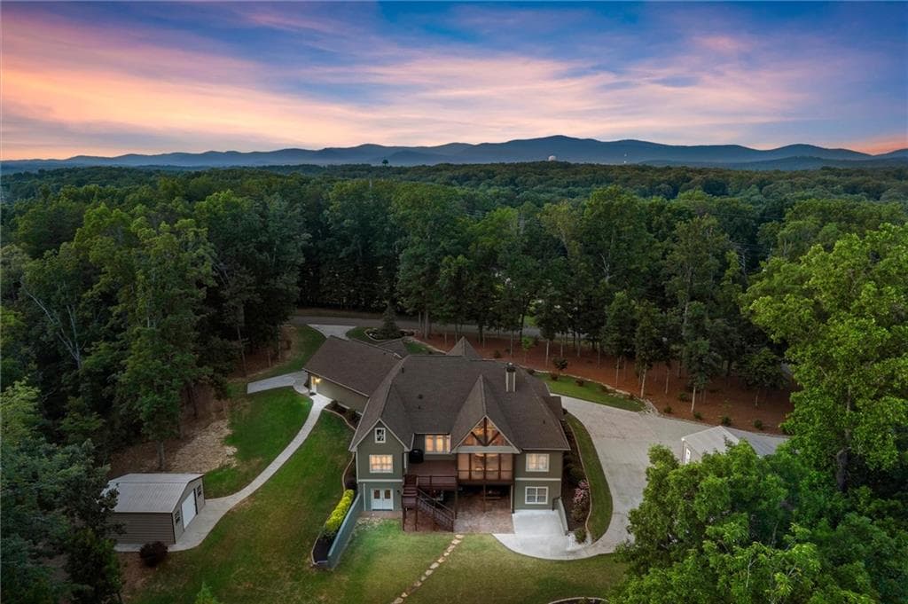 6 bedroom, 5 bathroom, 5,987 sq ft single family residence under contract at 32 Bessie Lane, Jasper, GA 30143 — photo 3