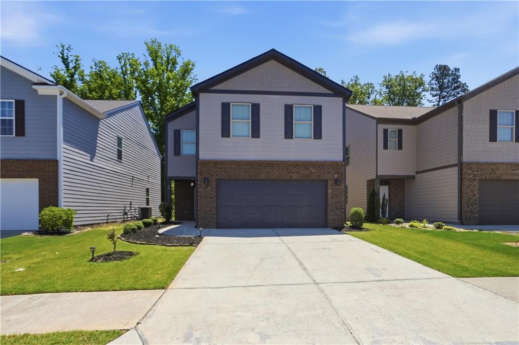 4 bedroom, 3 bathroom, 1,976 sq ft single family residence under contract at 53 Brookside Way, Dawsonville, GA 30534