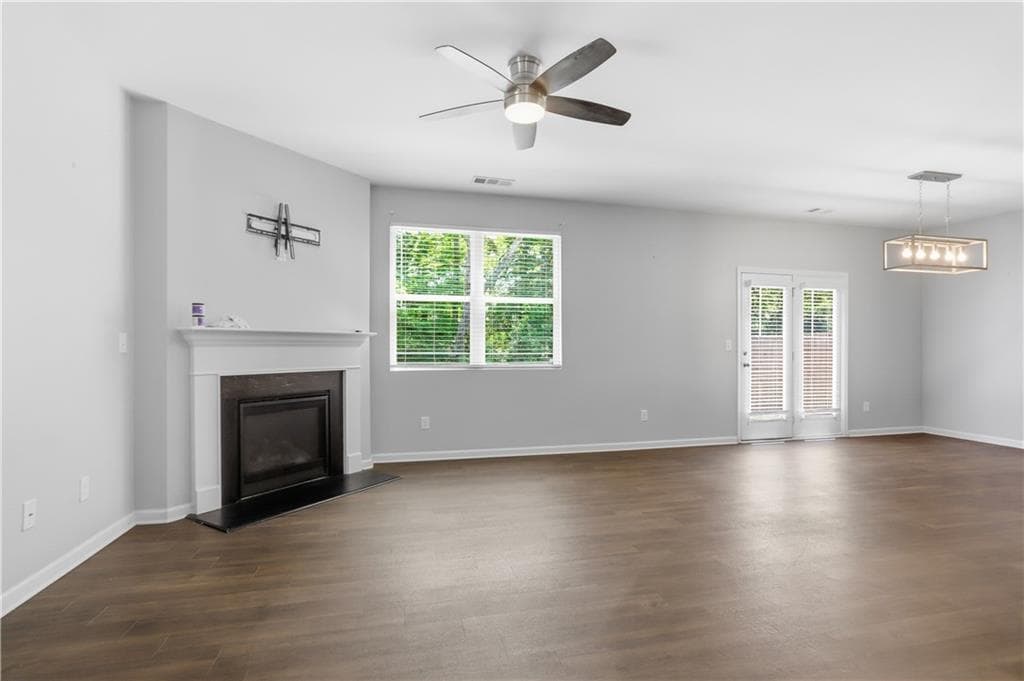 4 bedroom, 3 bathroom, 1,976 sq ft single family residence under contract at 53 Brookside Way, Dawsonville, GA 30534 — photo 3