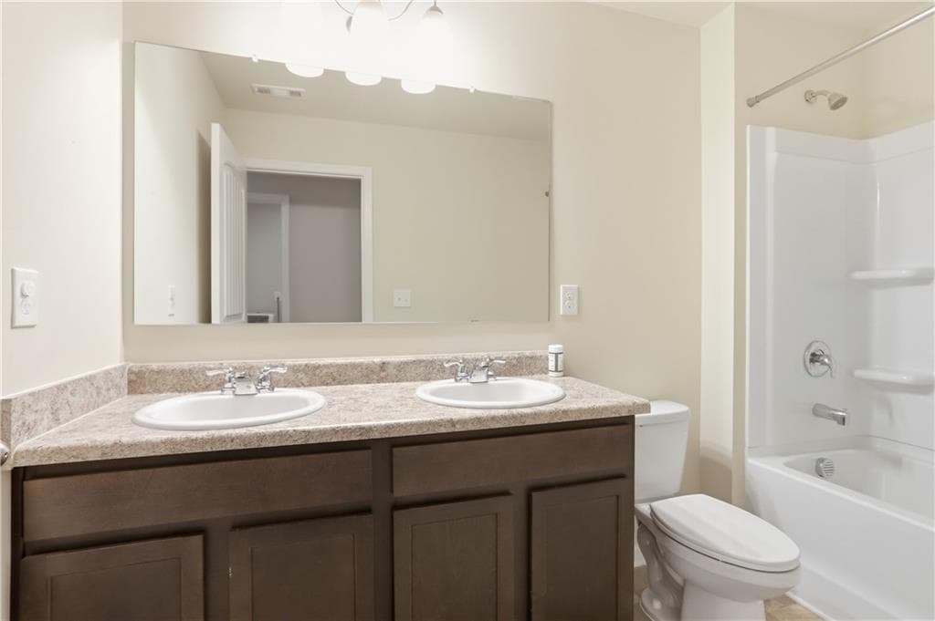 4 bedroom, 3 bathroom, 1,976 sq ft single family residence under contract at 53 Brookside Way, Dawsonville, GA 30534 — photo 6
