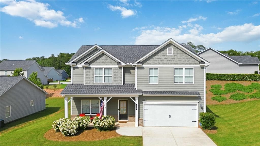 4 bedroom, 3 bathroom, 2,396 sq ft single family residence for sale at 234 Stonecreek Bend, Monroe, GA 30655