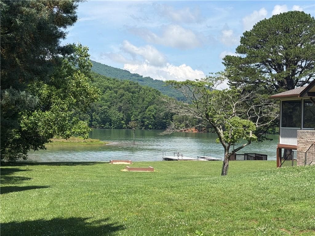 3 bedroom, 2 bathroom, 1,794 sq ft single family residence for sale at 738 Hiawassee Estates, Hiawassee, GA 30546 — photo 4