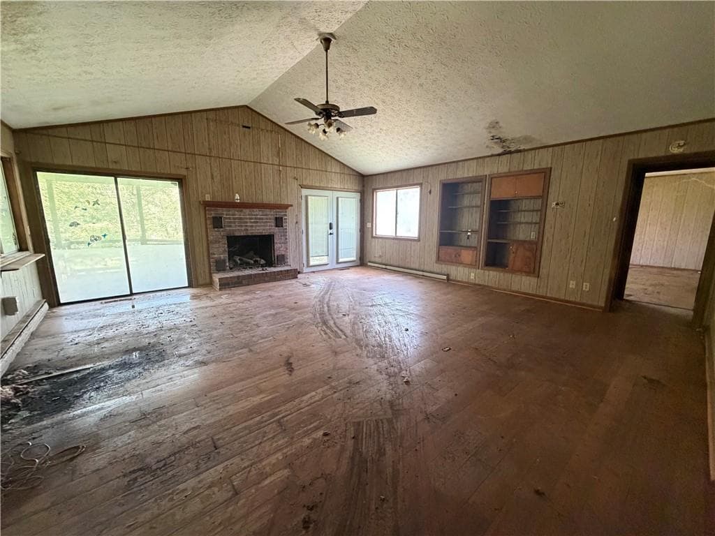 3 bedroom, 2 bathroom, 1,794 sq ft single family residence for sale at 738 Hiawassee Estates, Hiawassee, GA 30546 — photo 8