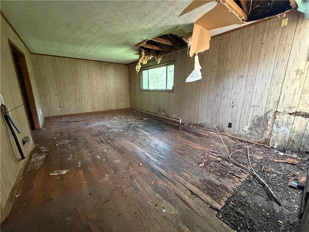 3 bedroom, 2 bathroom, 1,794 sq ft single family residence for sale at 738 Hiawassee Estates, Hiawassee, GA 30546 — photo 9