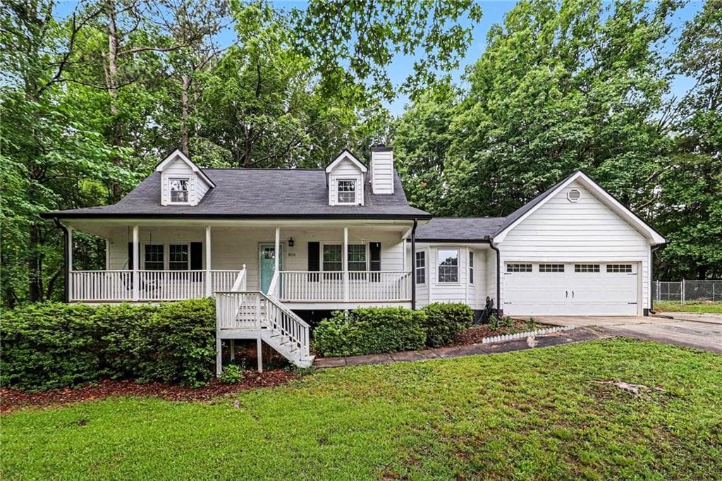 3 bedroom, 2 bathroom, 1,873 sq ft single family residence under contract at 806 Valley Run Drive, Bremen, GA 30110