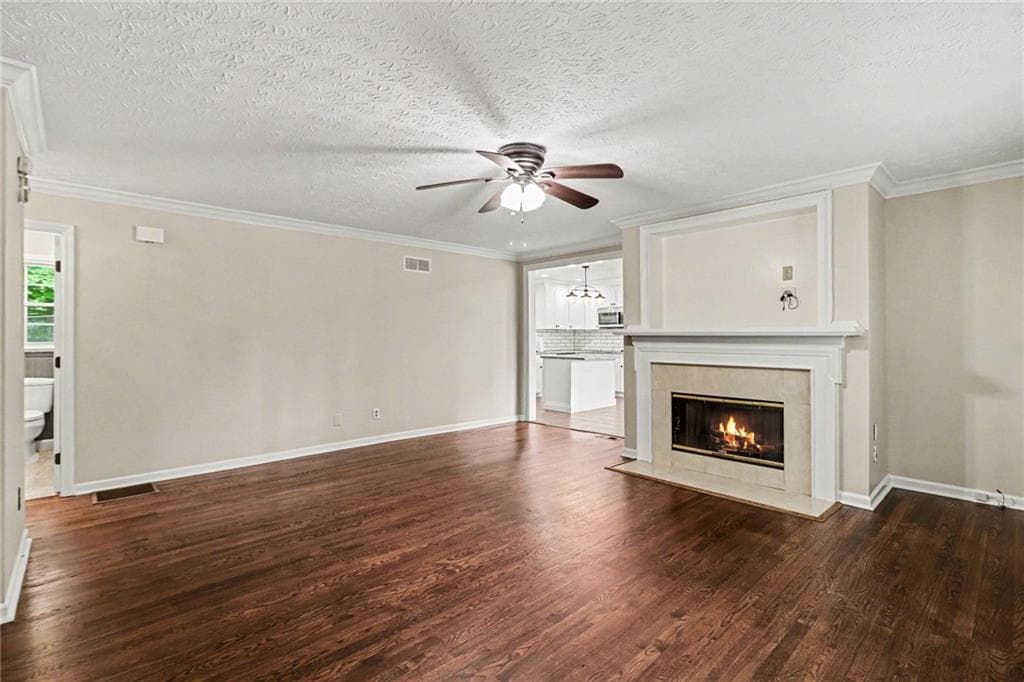 3 bedroom, 2 bathroom, 1,873 sq ft single family residence under contract at 806 Valley Run Drive, Bremen, GA 30110 — photo 4