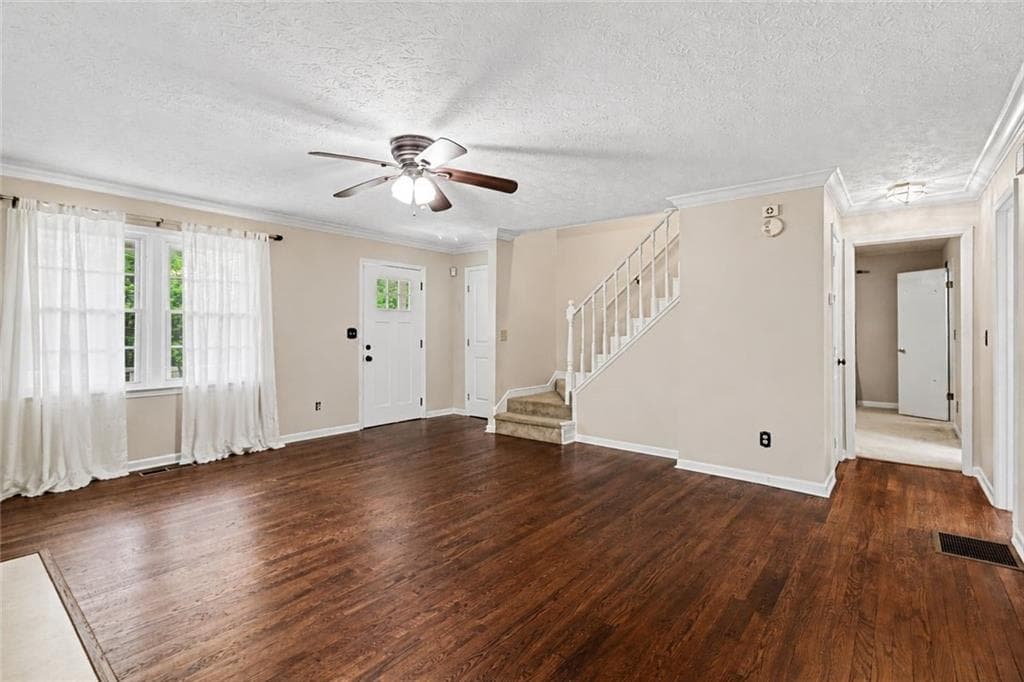 3 bedroom, 2 bathroom, 1,873 sq ft single family residence under contract at 806 Valley Run Drive, Bremen, GA 30110 — photo 5