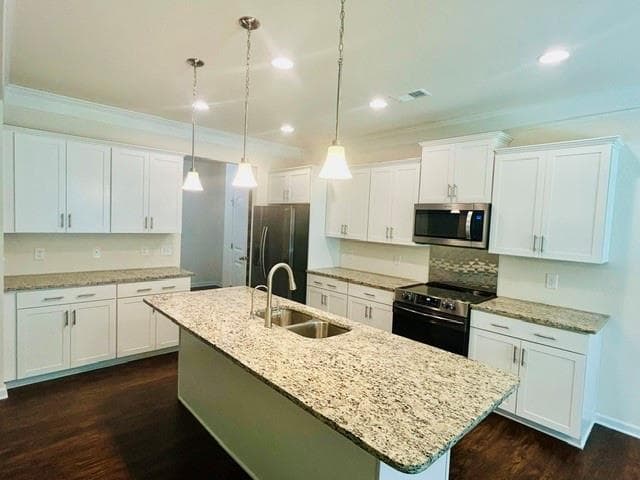 4 bedroom, 3 bathroom, 2,321 sq ft single family residence under contract at 294 Orange Circle, Dawsonville, GA 30534 — photo 5