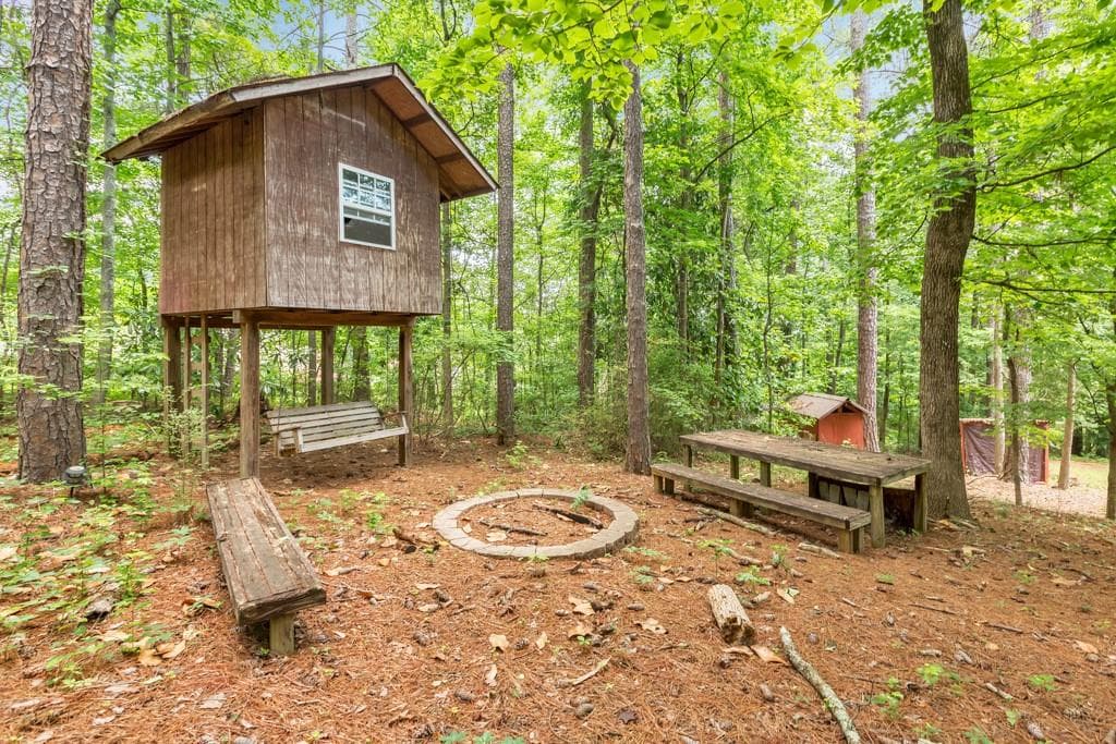 5 bedroom, 4 bathroom single family residence for sale at 2051 E Piedmont Road, Marietta, GA 30062 — photo 9