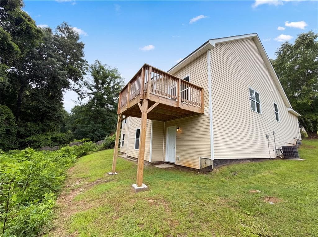 4 bedroom, 3 bathroom, 3,263 sq ft single family residence for sale at 108 Legend Creek Drive, Canton, GA 30114 — photo 5