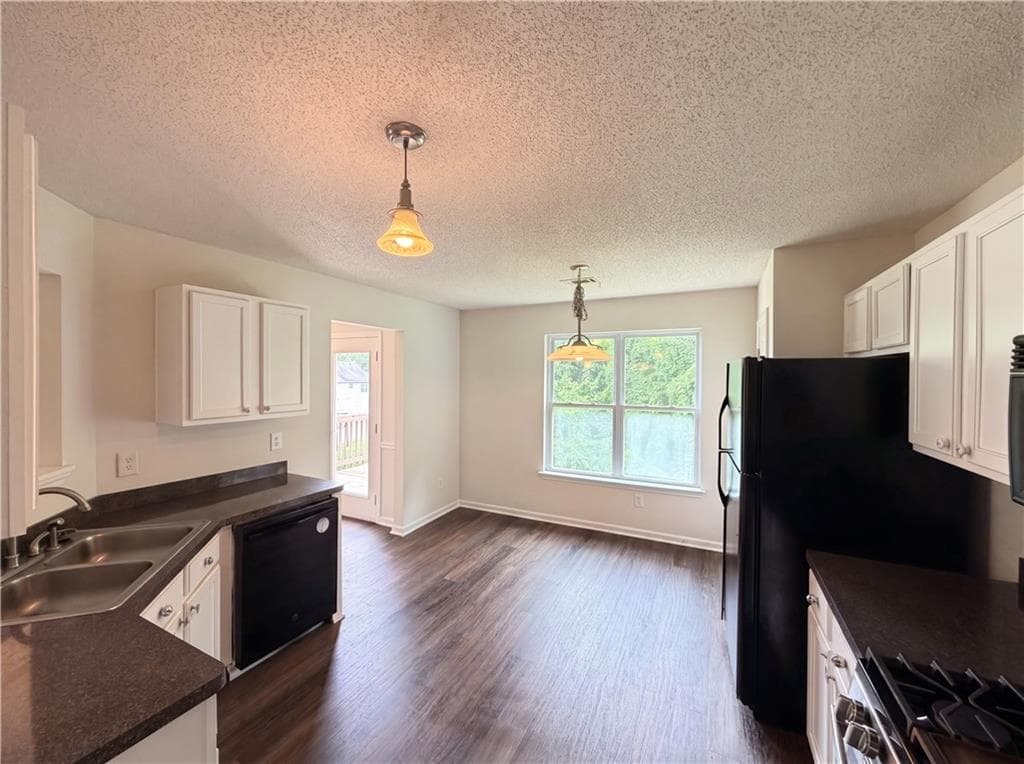 4 bedroom, 3 bathroom, 3,263 sq ft single family residence for sale at 108 Legend Creek Drive, Canton, GA 30114 — photo 7
