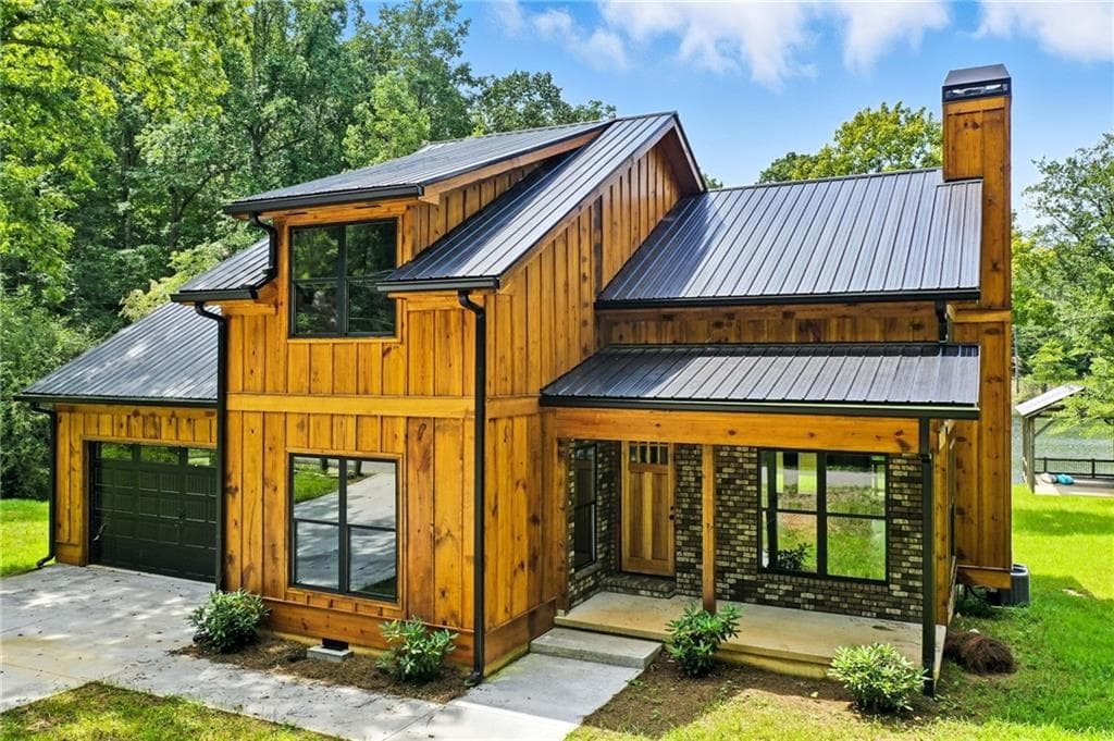 3 bedroom, 3 bathroom single family residence sold at 579 Twin Mountain Lake Circle, Talking Rock, GA 30175