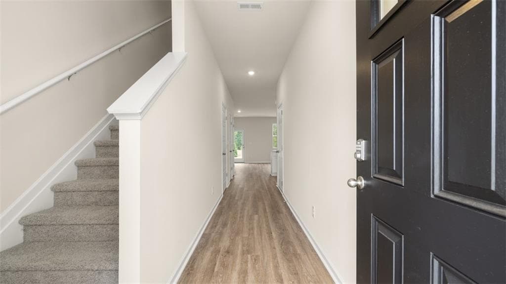 3 bedroom, 3 bathroom, 1,475 sq ft townhouse under contract at 2054 Crossing Rd, Stone Mountain, GA 30088 — photo 2