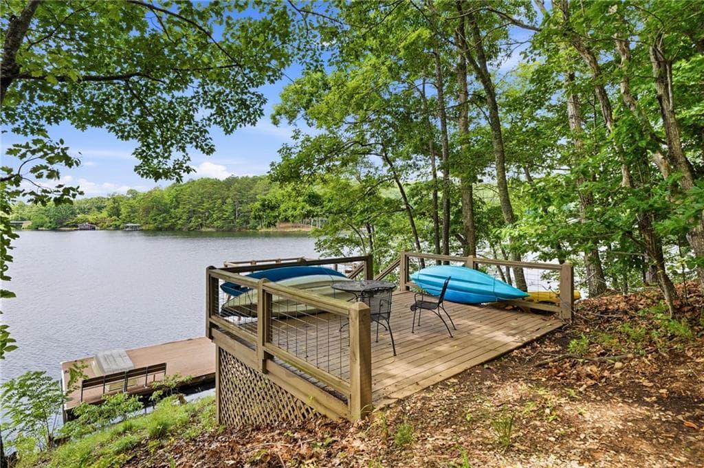 2 bedroom, 2 bathroom, 1,861 sq ft single family residence for sale at 285 Lakeview Road, Jasper, GA 30143 — photo 4