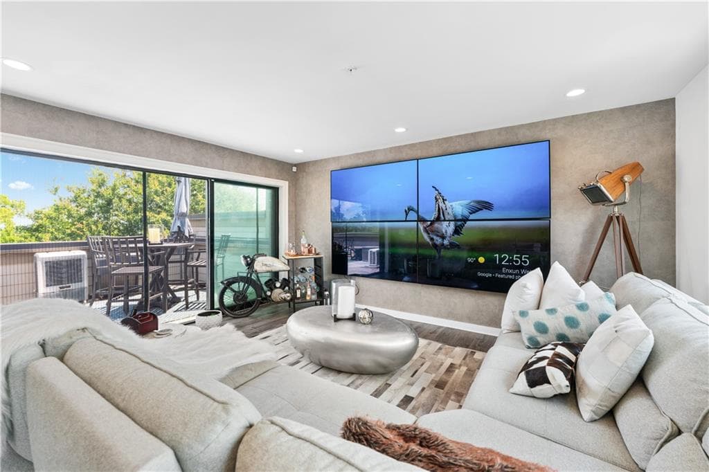 4 bedroom, 5 bathroom, 2,898 sq ft townhouse for sale at 1049 Brandsford Street 27-01, Atlanta, GA 30318 — photo 2