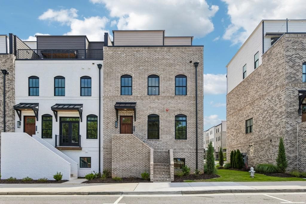 4810 Moonview Lane, Sugar Hill, GA 30518 — most recent listing photo