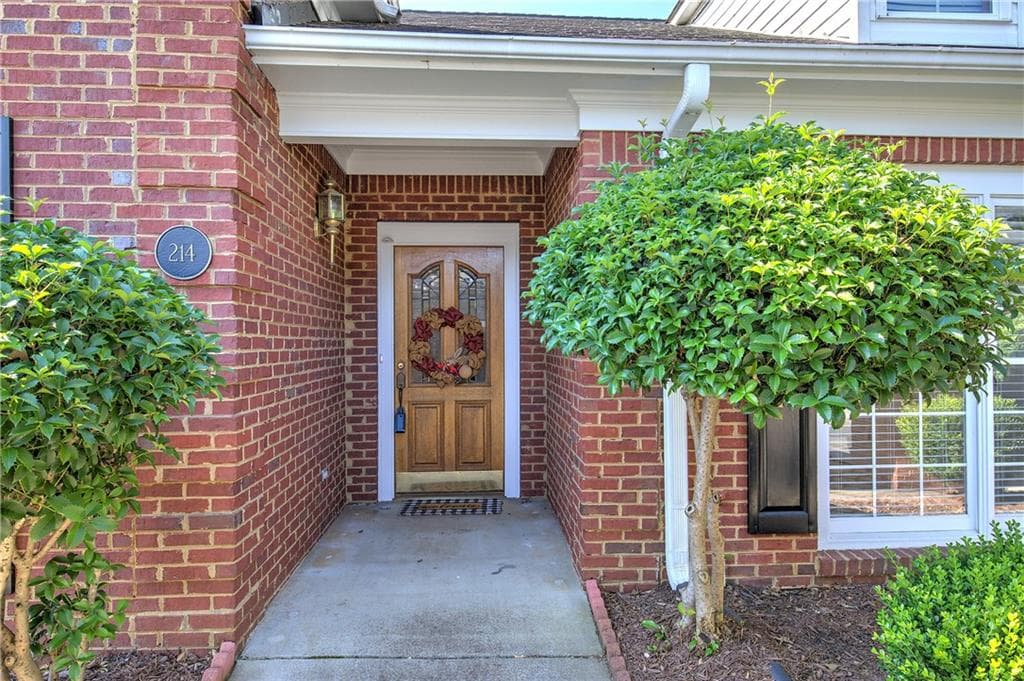 2 bedroom, 2 bathroom, 1,184 sq ft condominium for sale at 214 Manor Way, Cartersville, GA 30120 — photo 4