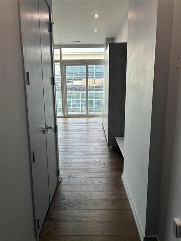 1 bedroom, 1 bathroom, 862 sq ft condominium under contract at 45 Ivan Allen Jr Boulevard 1806, Atlanta, GA 30308 — photo 7