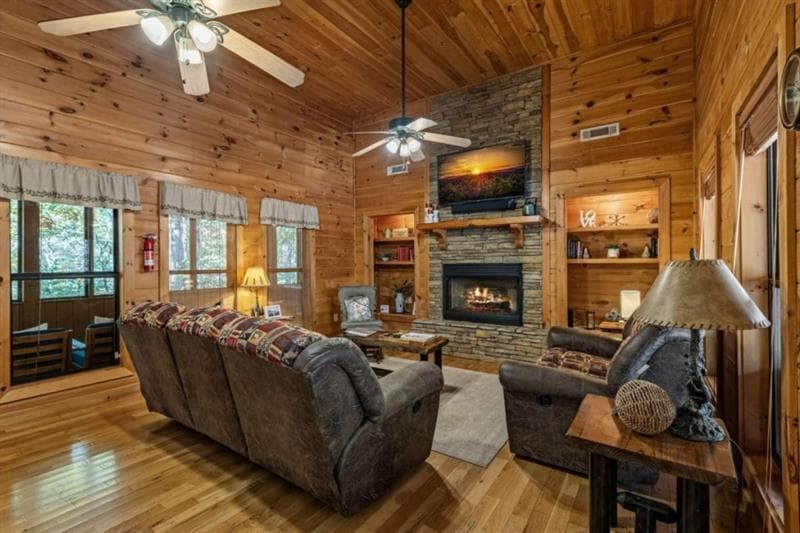 4 bedroom, 3 bathroom, 1,608 sq ft single family residence for sale at 196 Ethan Wilson Way, Morganton, GA 30560 — photo 5
