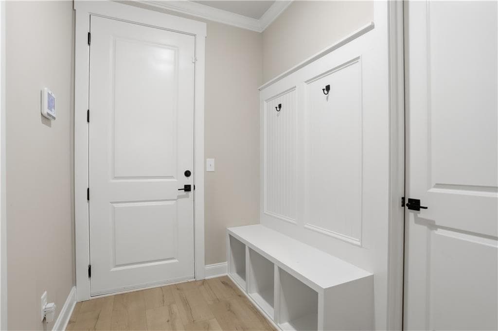 4 bedroom, 6 bathroom, 3,119 sq ft single family residence under contract at 1290 Legend Drive, Greensboro, GA 30642 — photo 9