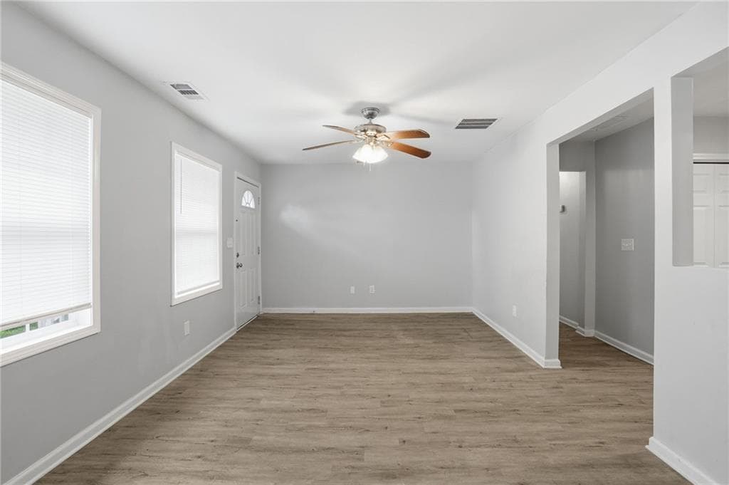 3 bedroom, 2 bathroom, 1,170 sq ft single family residence for sale at 774 Linda Way, Forest Park, GA 30297 — photo 7
