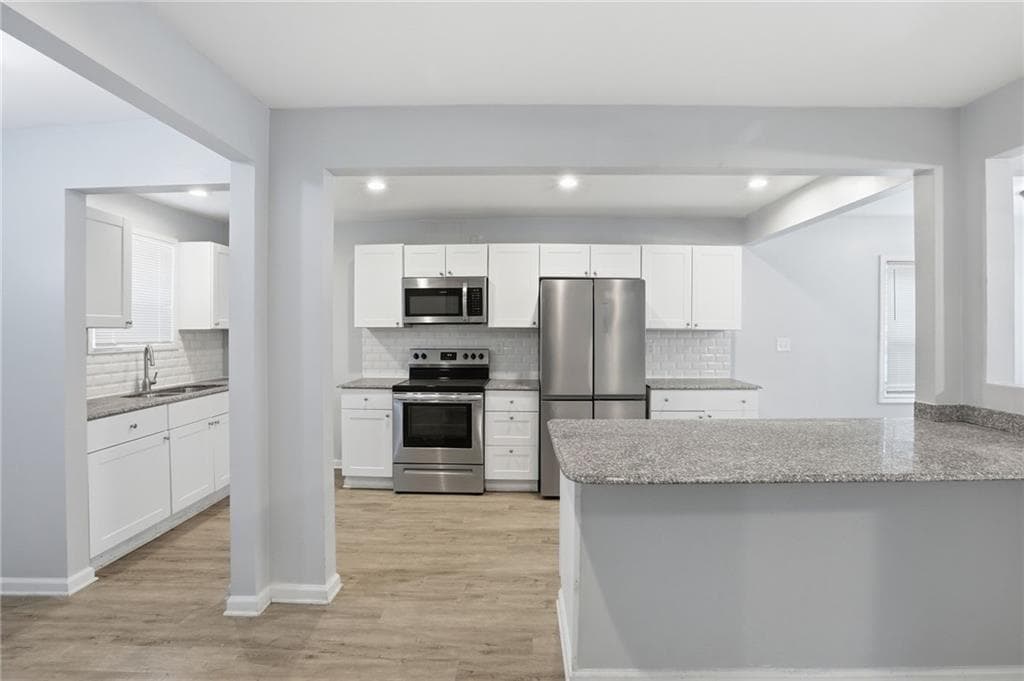 3 bedroom, 2 bathroom, 1,170 sq ft single family residence for sale at 774 Linda Way, Forest Park, GA 30297 — photo 9