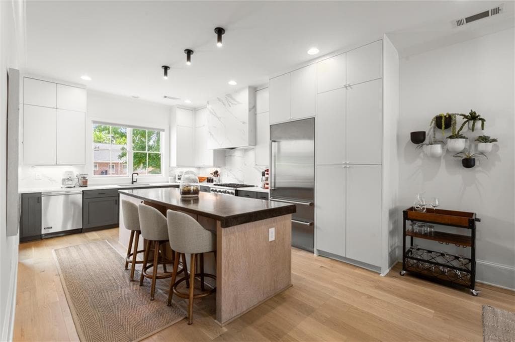 3 bedroom, 4 bathroom, 2,820 sq ft townhouse for sale at 3667 Peachtree Road 1, Atlanta, GA 30319 — photo 8