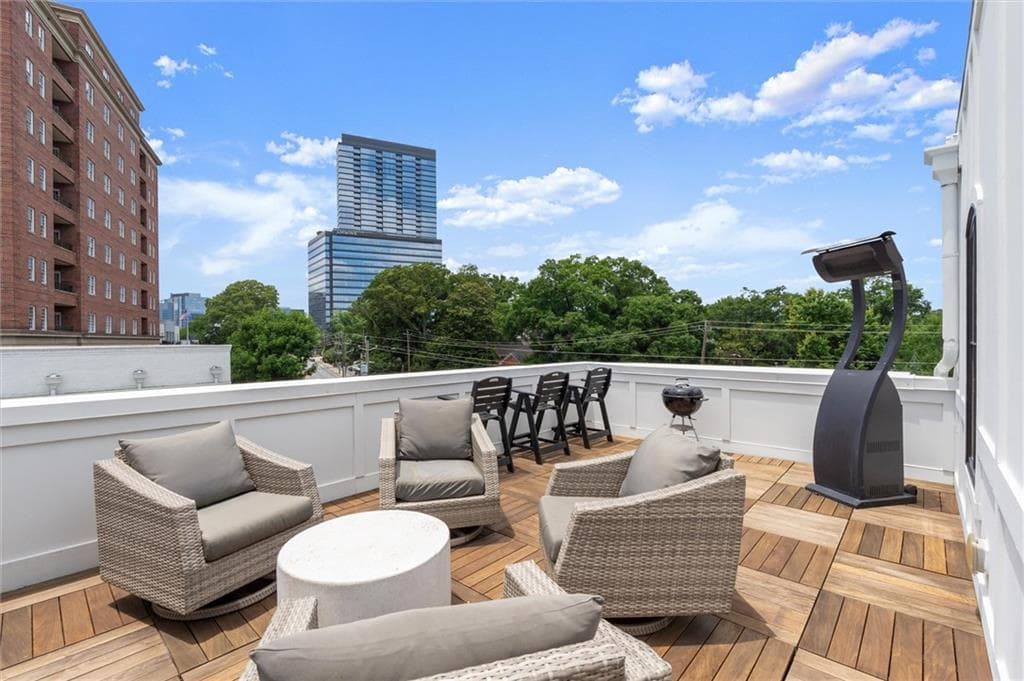 3 bedroom, 4 bathroom, 2,820 sq ft townhouse for sale at 3667 Peachtree Road 1, Atlanta, GA 30319