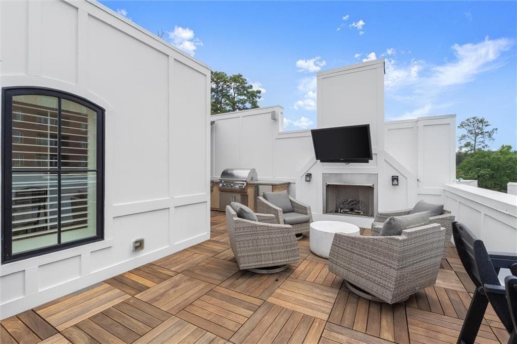 3 bedroom, 4 bathroom, 2,820 sq ft townhouse for sale at 3667 Peachtree Road 1, Atlanta, GA 30319 — photo 7