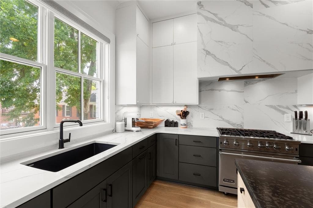3 bedroom, 4 bathroom, 2,820 sq ft townhouse for sale at 3667 Peachtree Road 1, Atlanta, GA 30319 — photo 9