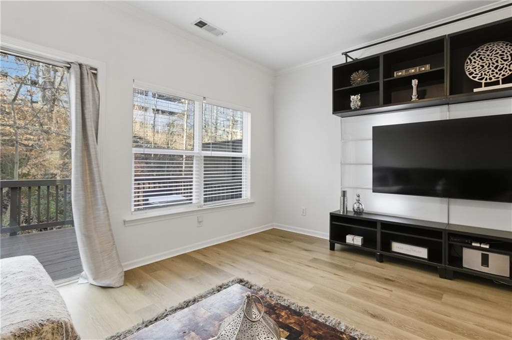 2 bedroom, 3 bathroom, 1,326 sq ft townhouse for sale at 1428 Liberty Parkway, Atlanta, GA 30318 — photo 10